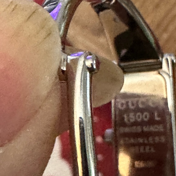Gucci Bangle Watch Authentic - Picture 6 of 10